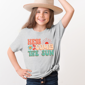 Here Comes The Sun Girls Youth Retro T-shirt