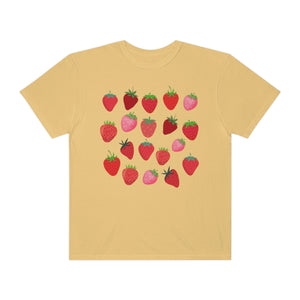 Strawberries Everywhere Women’s Vintage T-shirt