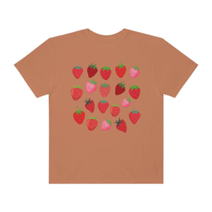 Strawberries Everywhere Women’s Vintage T-shirt