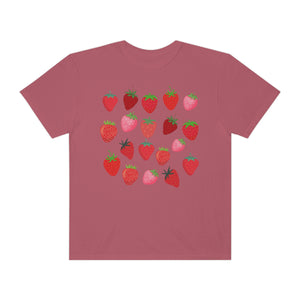 Strawberries Everywhere Women’s Vintage T-shirt