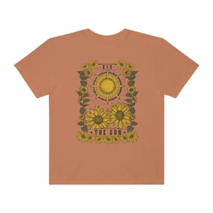 The Sun Tarot Women’s Vintage T-shirt