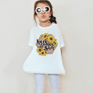 Here Comes The Sun Girls Youth Retro T-shirt