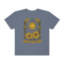 Load image into Gallery viewer, The Sun Tarot Women’s Vintage T-shirt
