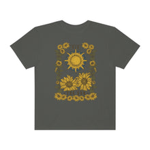 Load image into Gallery viewer, The Sun Tarot Women’s Vintage T-shirt
