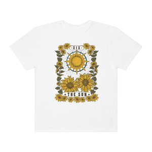 The Sun Tarot Women’s Vintage T-shirt