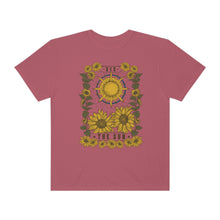 Load image into Gallery viewer, The Sun Tarot Women’s Vintage T-shirt
