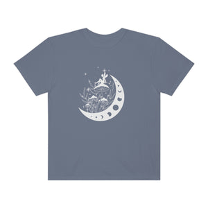 Crescent Moon with Mushroom Fairy Women’s Vintage T-shirt