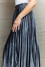 Load image into Gallery viewer, Ninexis Accordion Pleated Flowy Midi Skirt
