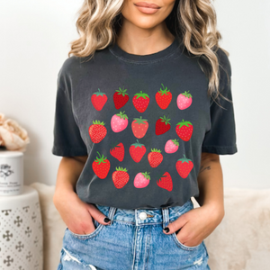 Strawberries Everywhere Women’s Vintage T-shirt